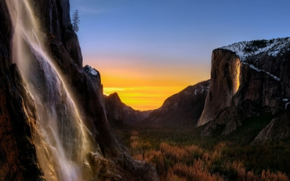 Picture of DOUBLE WATERFALLS