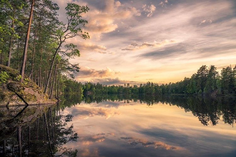 Picture of LAKE TARMSJAPN-SWEDEN