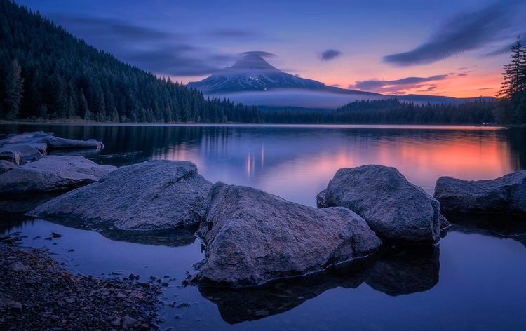 Picture of TWILIGHT AT TRILLIUM LAKE