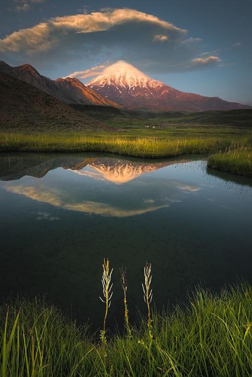 Picture of GODS HAND ON MOUNT DAMAVAND