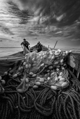 Picture of FISHERMEN ON BOATS