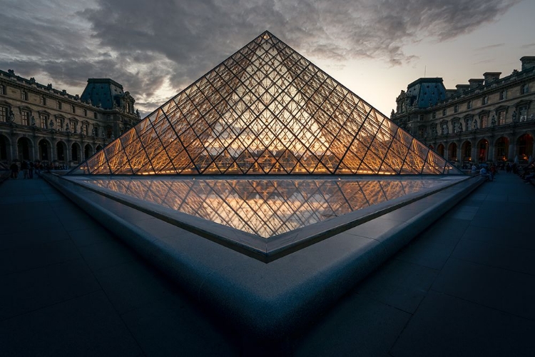 Picture of LOUVRE1