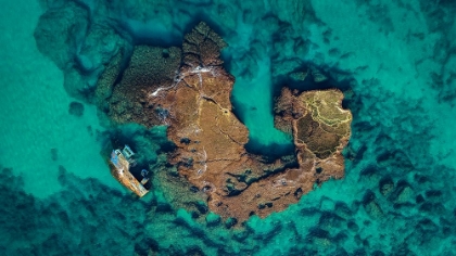 Picture of FISHING BOAT WRECK