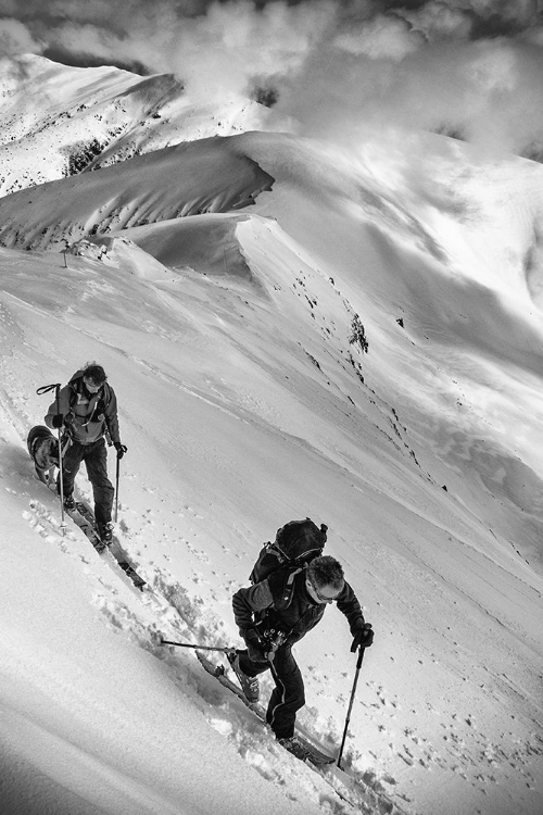 Picture of SKI MOUNTAINEERING . .