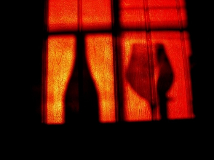 Picture of A GLASS OF RED WINE