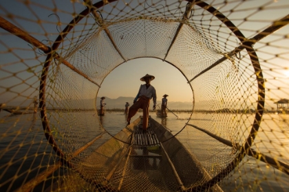 Picture of INLE FISHERMAN