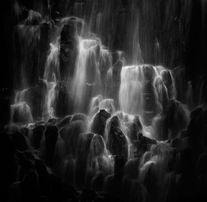 Picture of THE VEILED BEINGS --- RAMONA FALLS