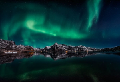 Picture of LOFOTEN AURORA REFLECTION