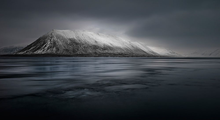 Picture of LAST LIGHT ICELAND