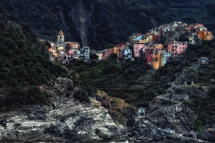 Picture of VILLAGE  -ON THE ROCKS-