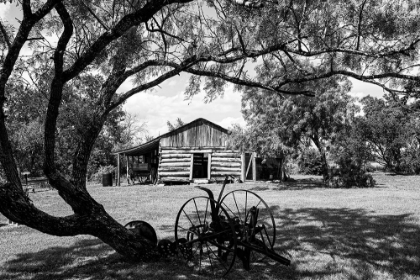 Picture of AN OLD WOODEN CABIN IN TEXAS