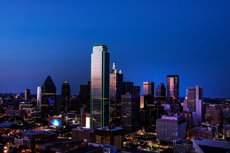 Picture of DALLAS SKYLINE AT NIGHT