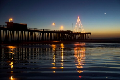 Picture of CHRISTMAS AT PISMO BEACH