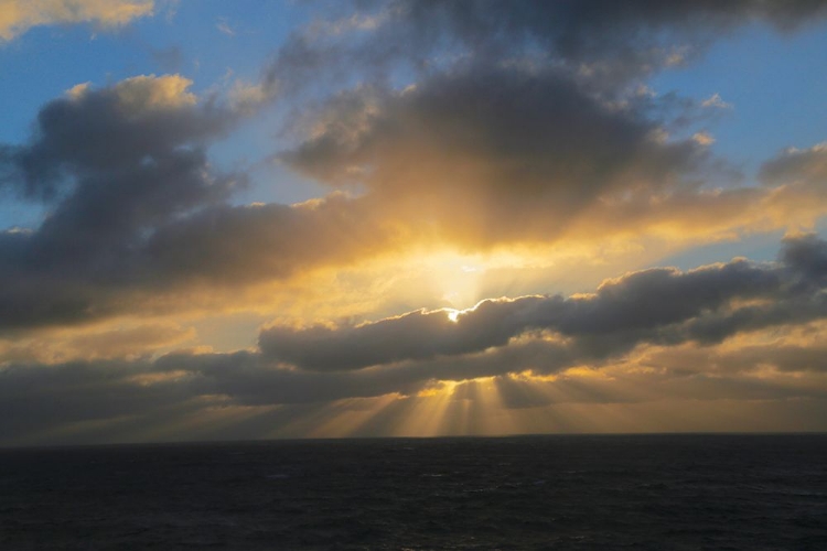 Picture of RAYS OF A SUNSET