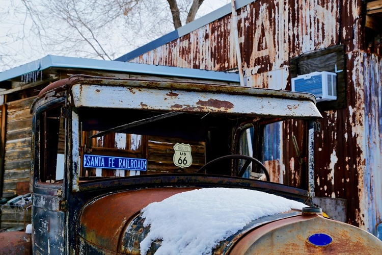 Picture of SIGNS THROUGH THE WINDSHIELD