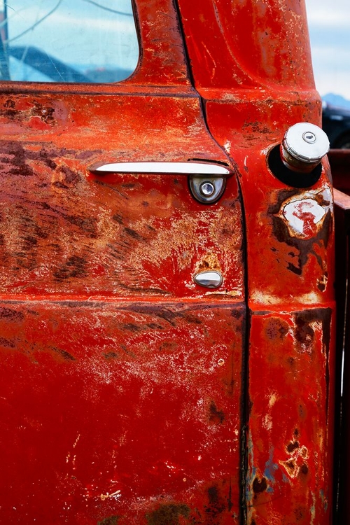 Picture of VINTAGE RED CAR DOOR1