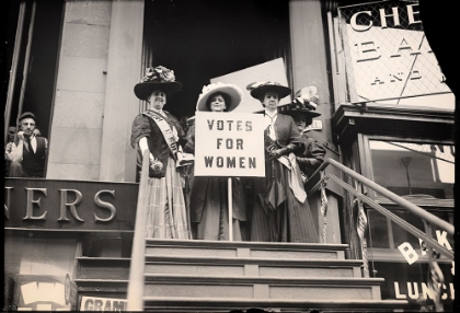 Picture of SUFFRAGETTES
