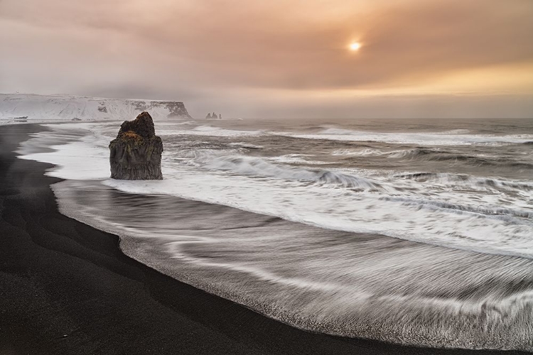 Picture of A WINTER MORNING IN ICELAND