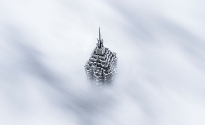 Picture of SHANGHAI JINMAO TOWER IN CLOUDS