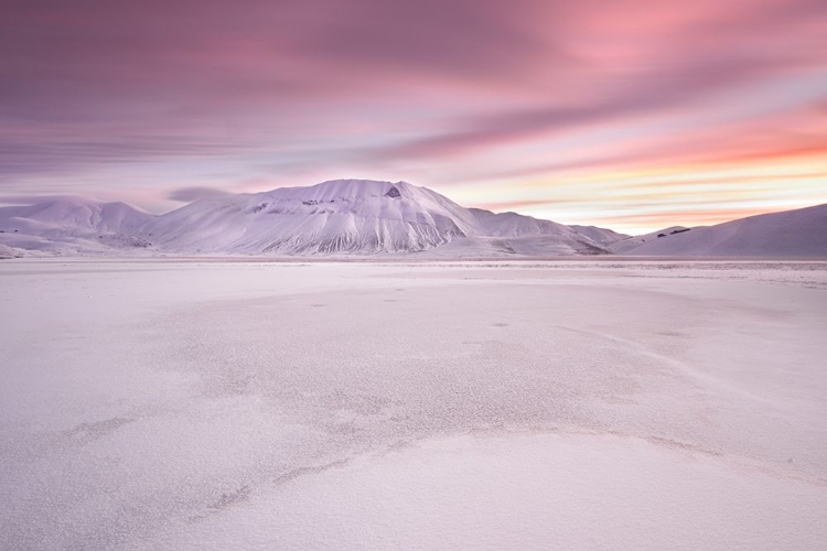 Picture of SIBILLINI NATIONAL PARK - SUNRISE