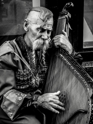 Picture of COSSACK WITH ZITHER - COSACO CON CITARA