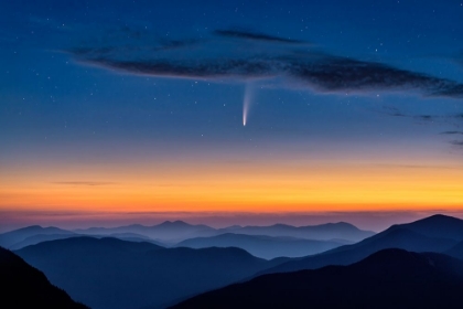 Picture of COMET NEOWISE