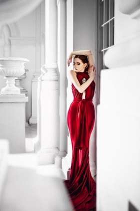Picture of RED ELEGANCE