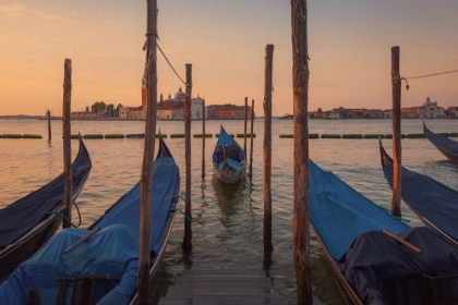 Picture of VENECIAN BOATS