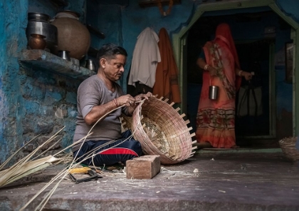 Picture of BASKET WEAVER