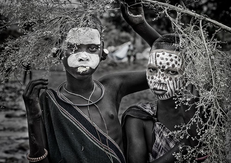 Picture of TWO SURMI GIRLS - ETHIOPIA