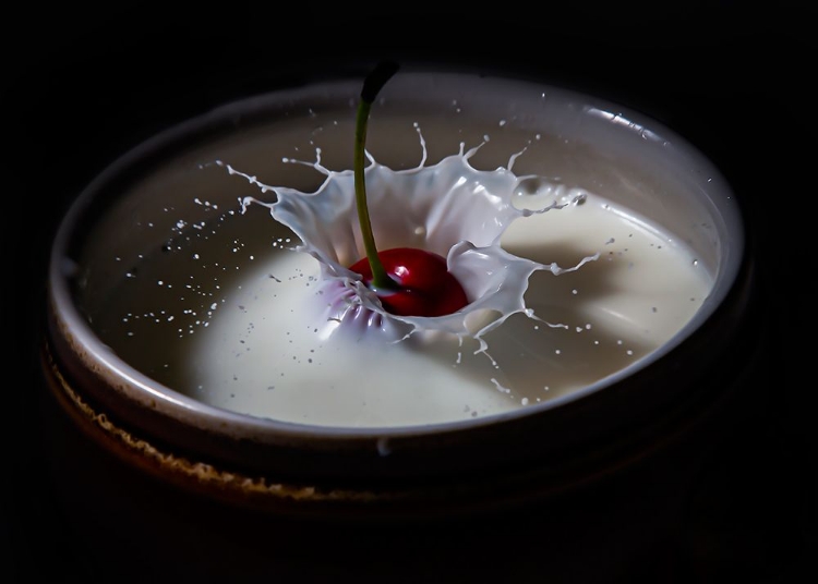 Picture of THE CHERRY IN A DROP OF MILK