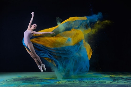 Picture of BALLERINA JADE WITH COLOURFUL CLOTH
