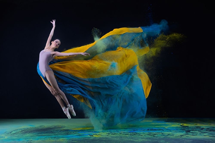 Picture of BALLERINA JADE WITH COLOURFUL CLOTH