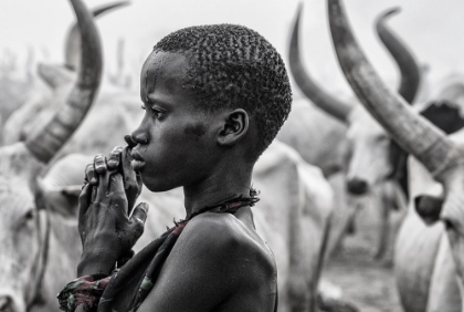 Picture of MUNDARI GIRL - SOUTH SUDAN