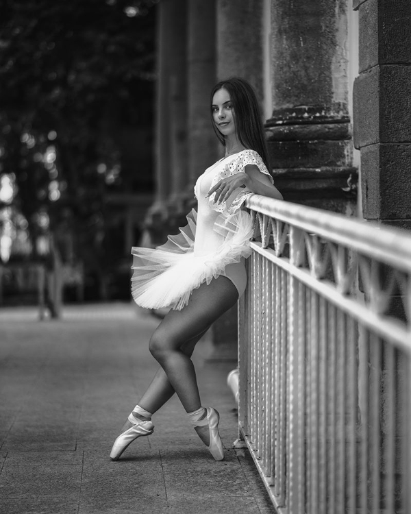 Picture of BALLERINA BW
