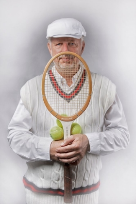 Picture of OLD-FASHIONED MALE TENNIS PLAYER