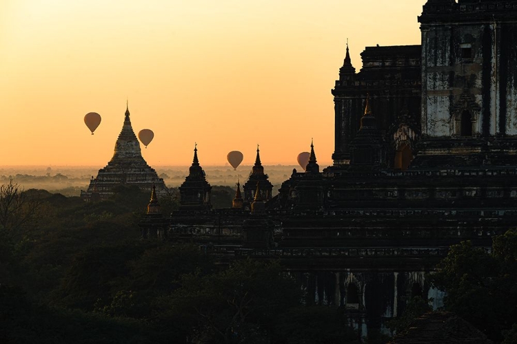 Picture of SUNRISE IN BAGAN