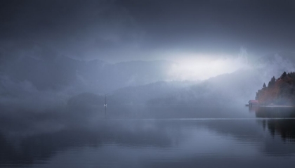 Picture of FOGGY MORNING IN WALCHENSEE 7R20727