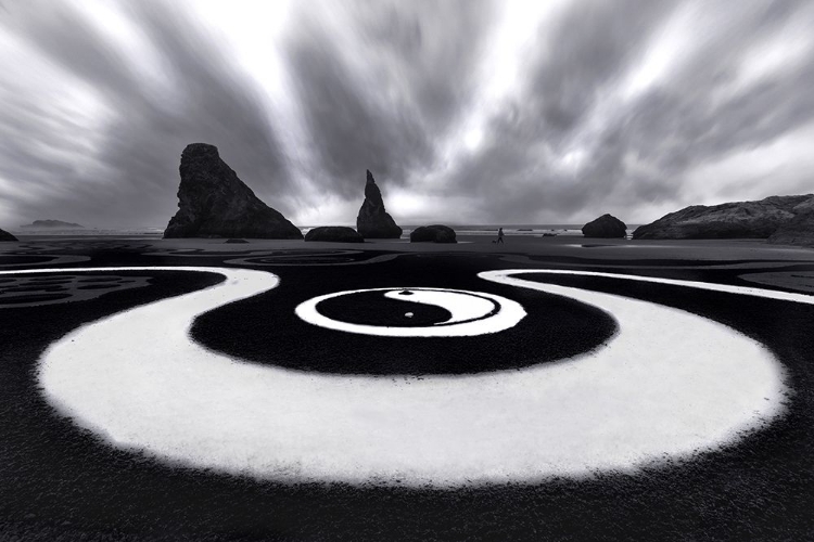Picture of YINGYANG SAND PICTURE