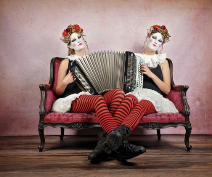 Picture of TWINS