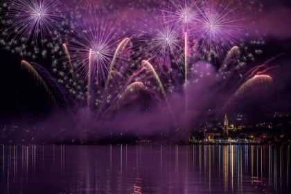 Picture of FIREWORKS LAKE PUSIANO