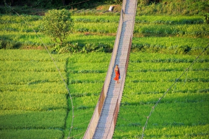 Picture of PEOPLE CROSSING SUSPENSION BRIDGE OVER TRISHULI RIVER-TUPCHE-NUWAKOT DISTRICT-PROVINCE 3-NEPAL