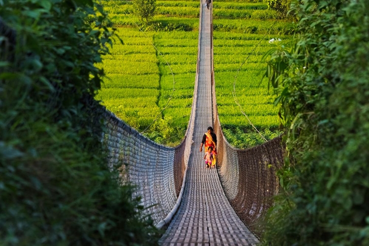 Picture of PEOPLE CROSSING SUSPENSION BRIDGE OVER TRISHULI RIVER-TUPCHE-NUWAKOT DISTRICT-PROVINCE 3-NEPAL