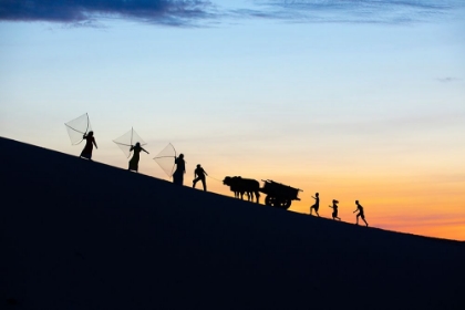 Picture of VIETNAM-NAM CUONG DUNES AT NHA TRANG-CHAM PEOPLE ON THEIR WAY TO WORK