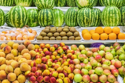 Picture of DUSHANBE-TAJIKISTAN FRESH FRUIT FOR SALE AT THE MEHRGON MARKET IN DUSHANBE