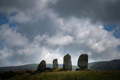 Picture of EUROPE-IRELAND-WATERVILLE-EIGHTERCUA STONE ROW