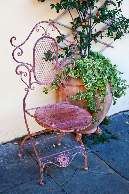 Picture of ITALY-TUSCANY-LUCCA DECORATIVE CHAIR AND POTTED PLANT OUTSIDE A SHOP PIAZZA DELLANFITEATRO ROMANO