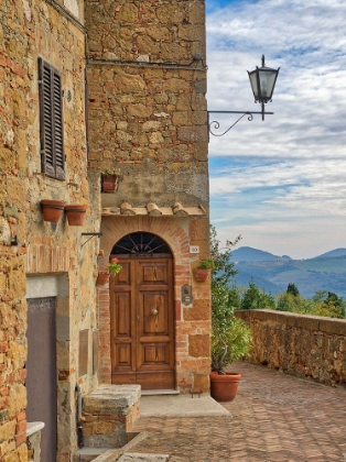 Picture of ITALY-TUSCANY-PIENZA ENTRANCE TO A HOME