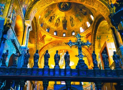 Picture of CROSS SAINT MARKS BASILICA ARCHES-MOSAICS-VENICE-ITALY