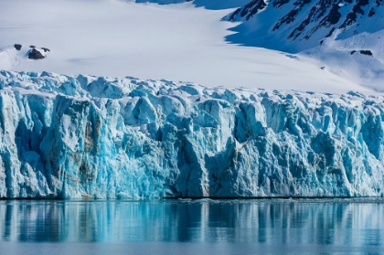 Picture of LILLIEHOOKBREEN GLACIER-SPITSBERGEN-SVALBARD ISLANDS-NORWAY